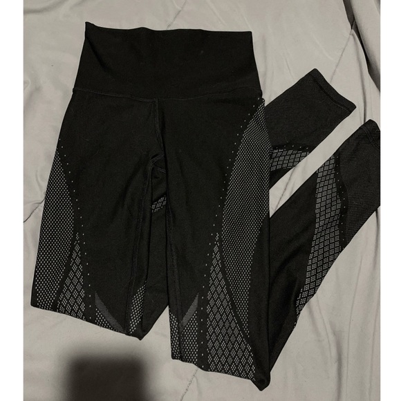 Lululemon leggings 25" - Picture 1 of 4